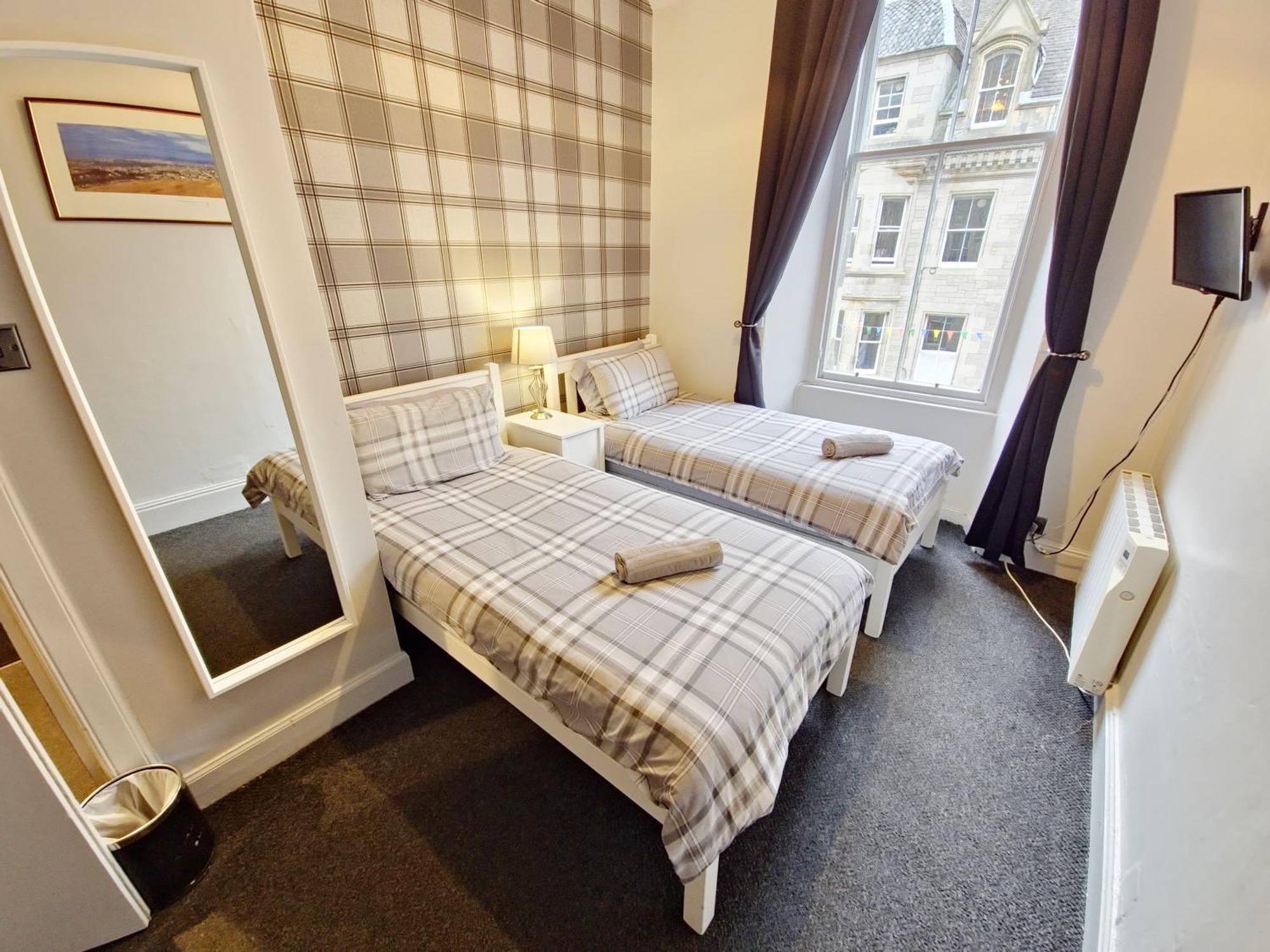 Edinburgh Backpackers - Over 18S Only ภายนอก รูปภาพ